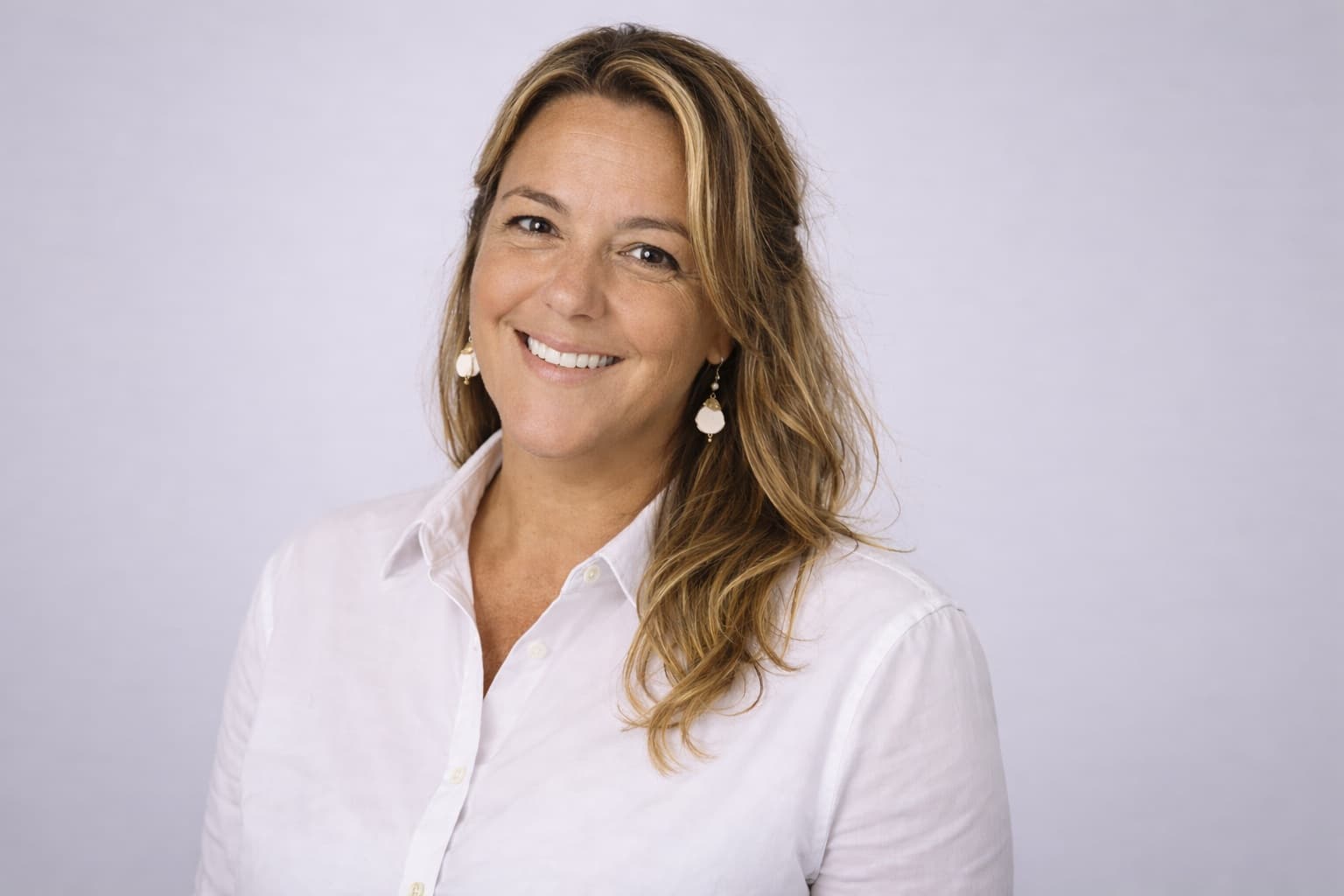 Clarissa Emerick estreia coluna sobre organização e bem-estar no extra.sc