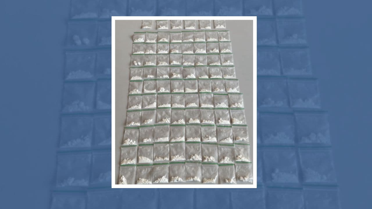 Dupla é detida com dezenas de porções de cocaína prontas para venda