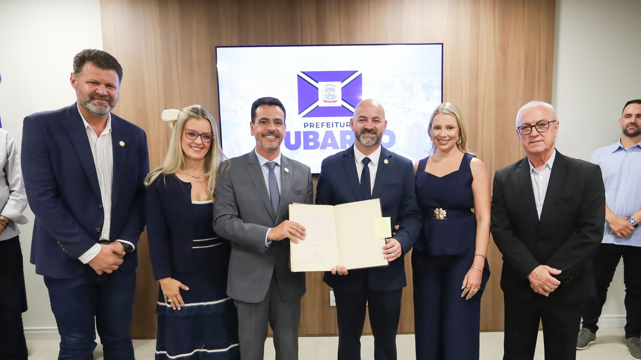 ▶️ Presidente da Câmara Everson Martins assume o comando da prefeitura de Tubarão