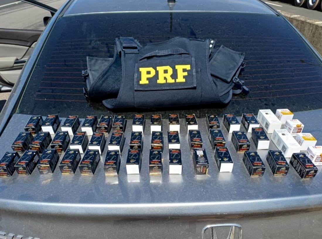 Mounjaro e anabolizantes do Paraguai são apreendidos na BR-101