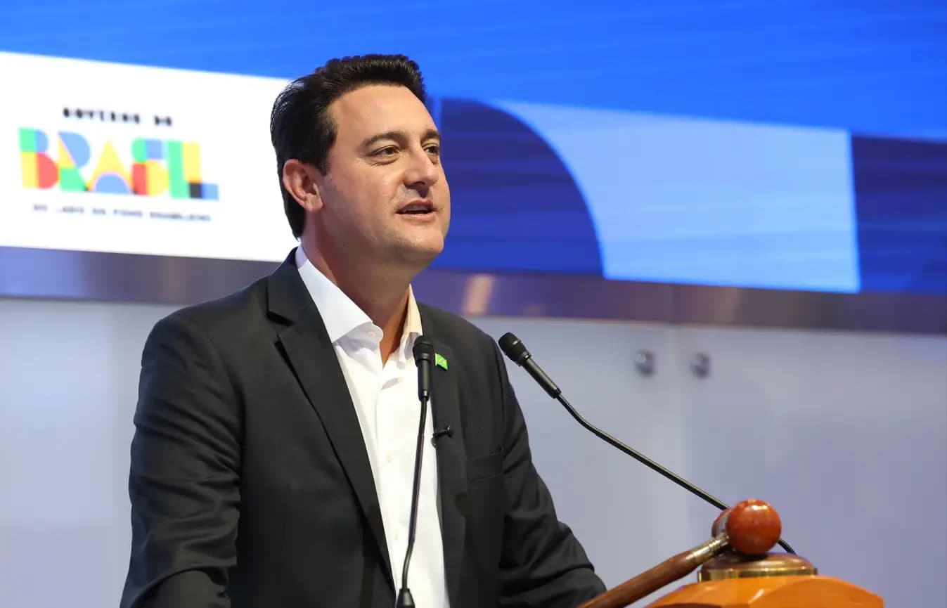 Ratinho Junior desiste de candidatura à presidência