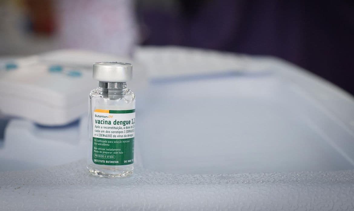 Vacina brasileira contra a dengue mantém eficácia por cinco anos, aponta estudo