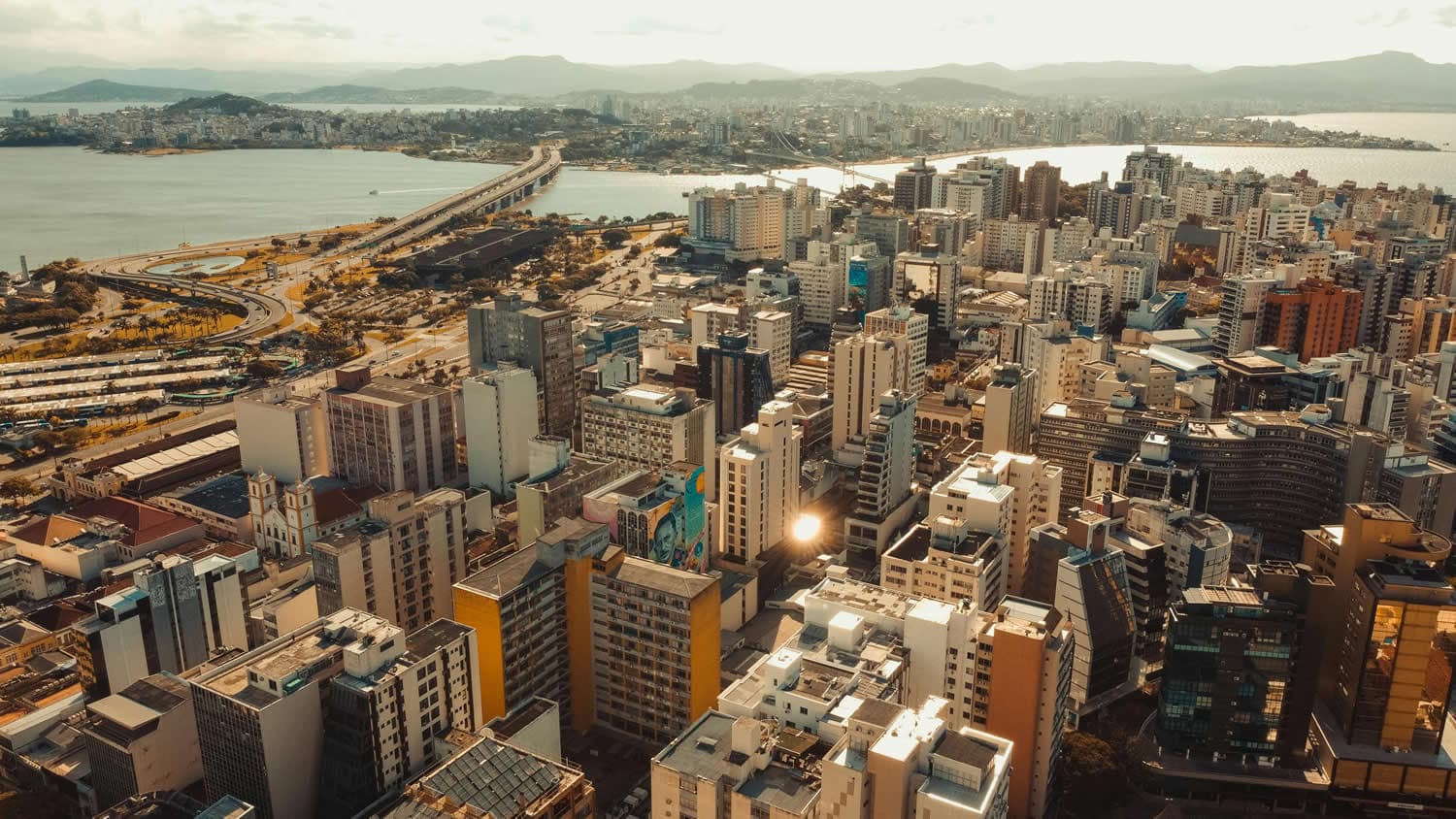 A ilha ficou cara demais? O novo patamar imobiliário de Florianópolis