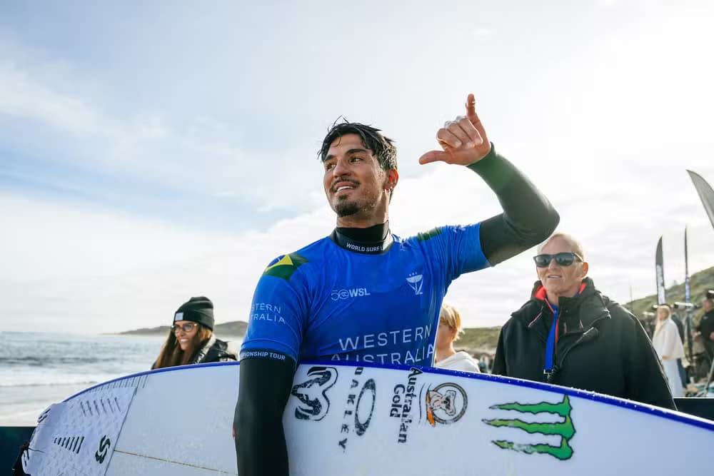 Medina volta ao topo da WSL após quatro anos