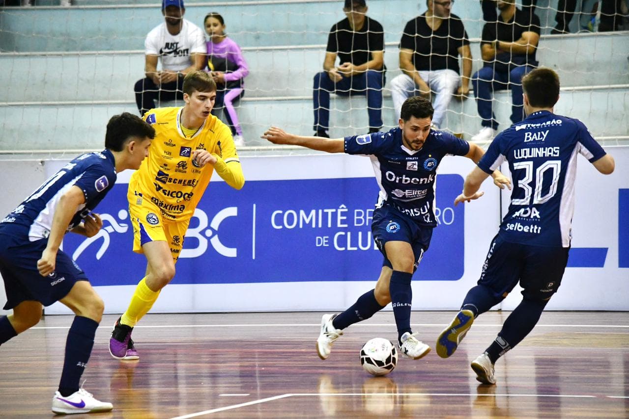 Tubarão Futsal perde para o Joaçaba na prorrogação e cai na estreia da Copa LNF