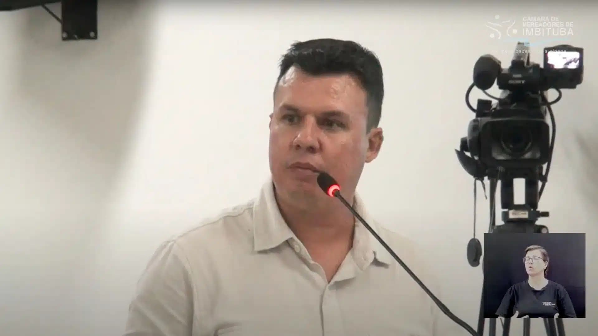 Vereador é indiciado por suposto esquema de compra de votos com material da prefeitura