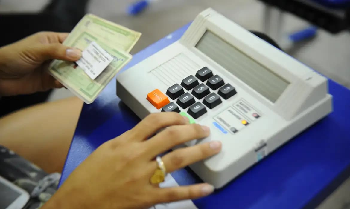 Prazo para regularizar título e votar em outubro termina na próxima semana