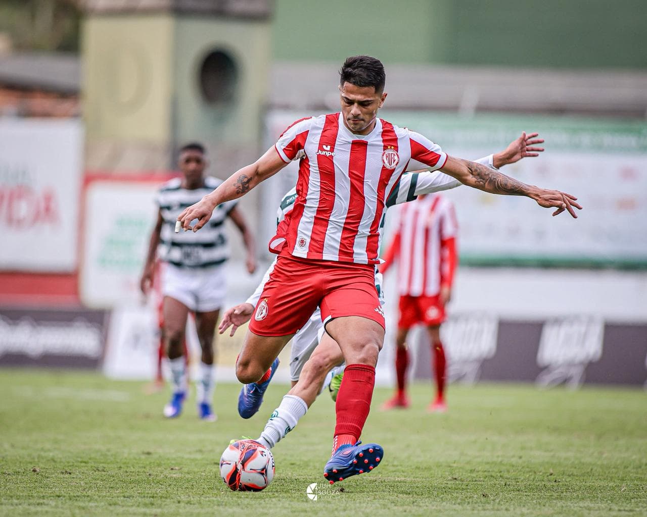 Com jogador a mais, Hercílio Luz fica no 0 a 0 fora de casa
