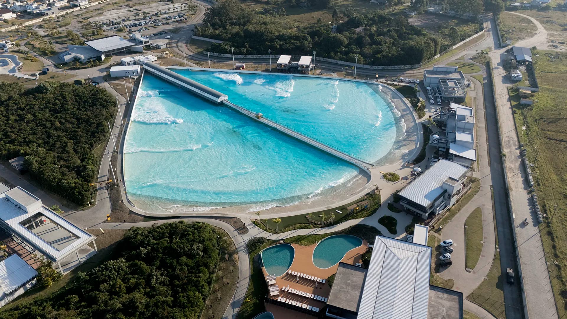 Clientes da Surfland terão devolução parcelada após atraso em obra