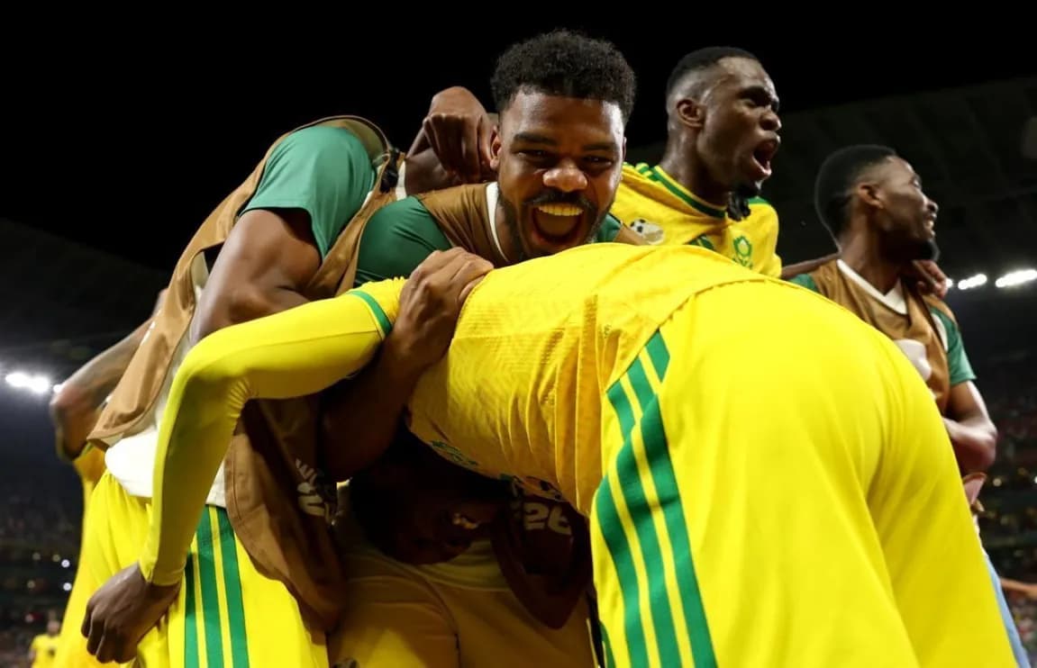 África do Sul vence a Coreia e avança ao mata-mata da Copa pela primeira vez