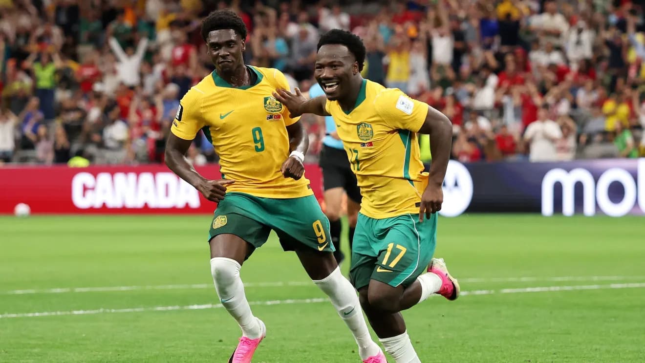 Austrália surpreende a Turquia e estreia com vitória na Copa
