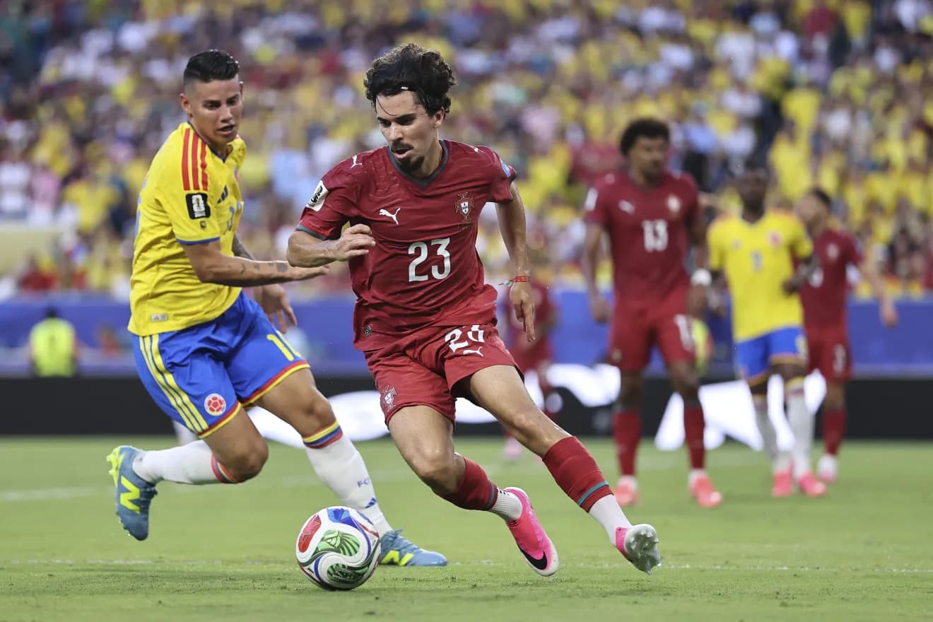 Colômbia empata com Portugal, avança em primeiro e pega Gana no mata-mata