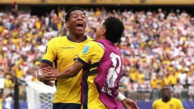 Equador vira sobre a Alemanha e conquista vaga no mata-mata da Copa
