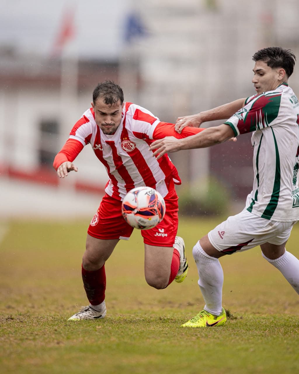 Hercílio Luz vence o Fluminense e assume a liderança da Série B