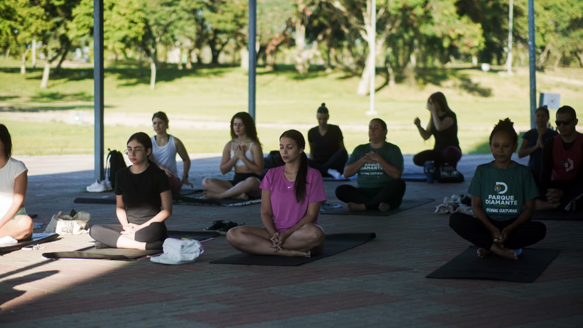 Evento de yoga terá programação voltada ao bem-estar neste domingo (28)