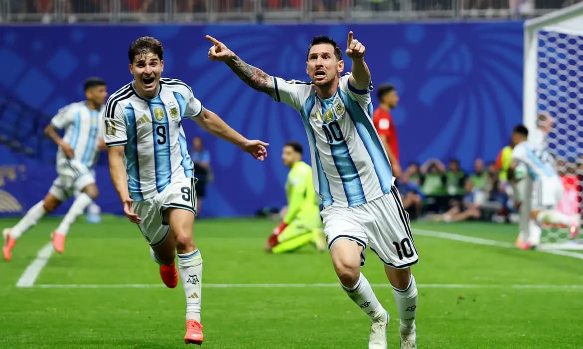 Argentina busca virada histórica contra o Egito e segue viva na Copa do Mundo