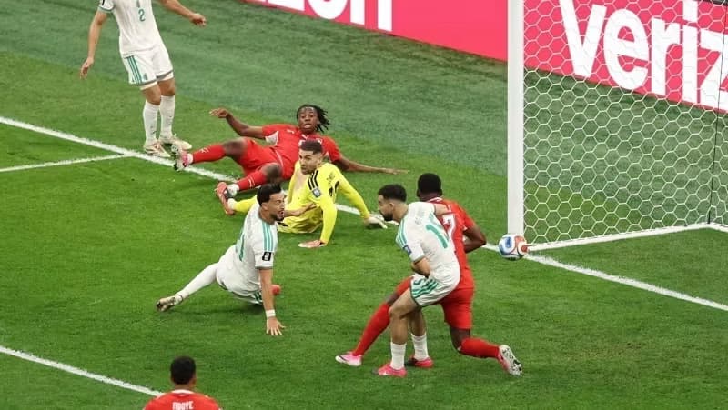 Suíça vence a Argélia por 2 a 0 e avança às oitavas da Copa do Mundo