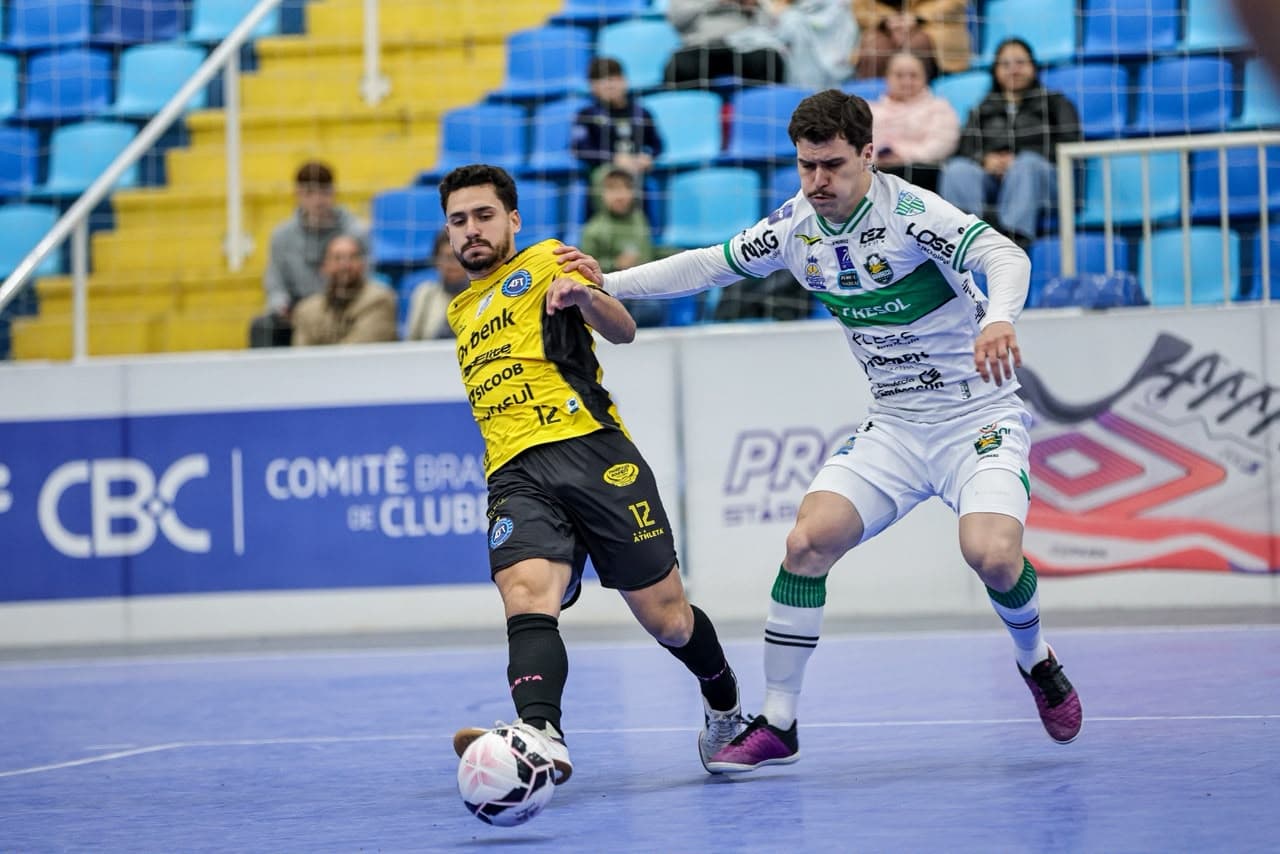 Tubarão Futsal vence o Marreco de virada pela Liga Nacional