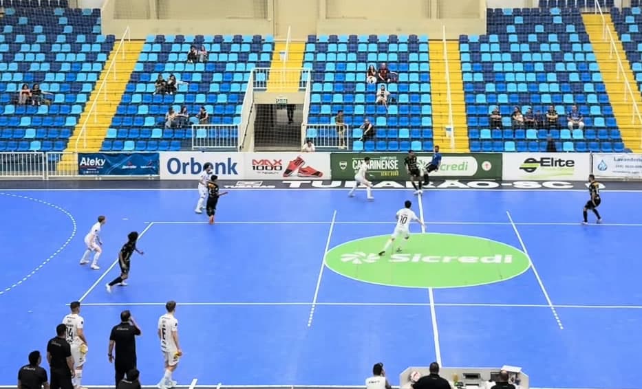 Tubarão Futsal sofre virada para o Pouso Redondo pela Série Ouro