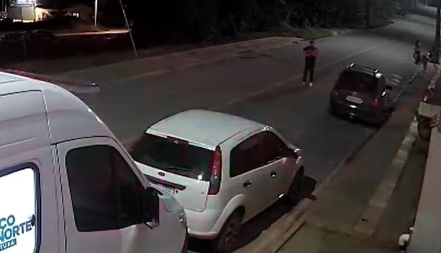 ▶️ Motorista de ambulância ajuda a salvar bebê engasgado