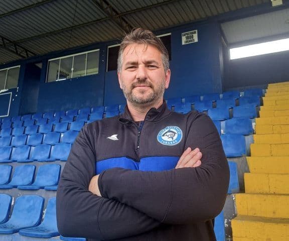 Tubarão anuncia saída do técnico Jailson Zatta após fim da Série B