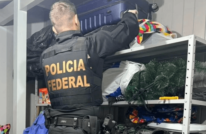 Operação contra comércio ilegal de Mounjaro cumpre mandado em Tubarão