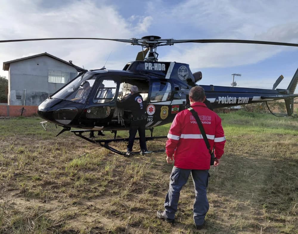 Idoso com suspeita de AVC é levado de helicóptero para hospital