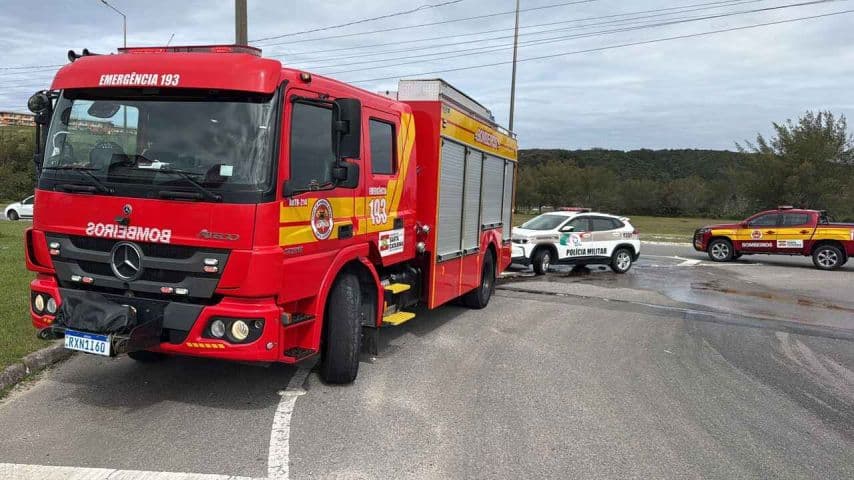 Ciclista fica em estado grave após ser atropelado em Laguna