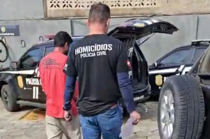 Condenado a 16 anos por matar ex-cunhado é encontrado trabalhando em obra
