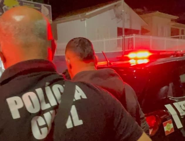 Homem é preso após descumprir medida protetiva e se aproximar do ex-companheiro