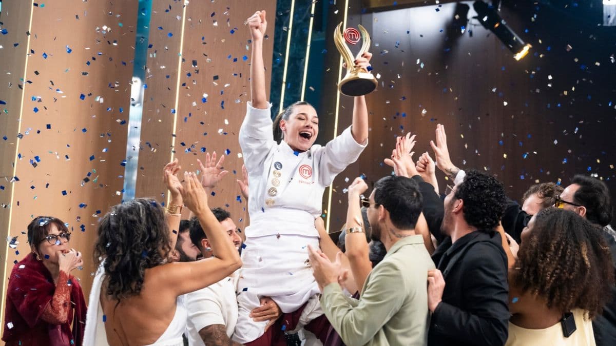 ▶️ Bombeira de Laguna é campeã do MasterChef Brasil