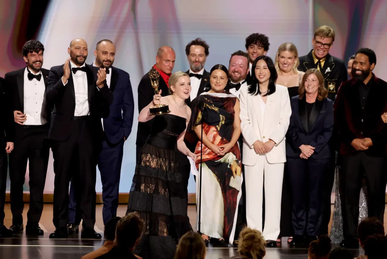 Emmy 2026 consagra "Widow’s Bay" com 11 prêmios