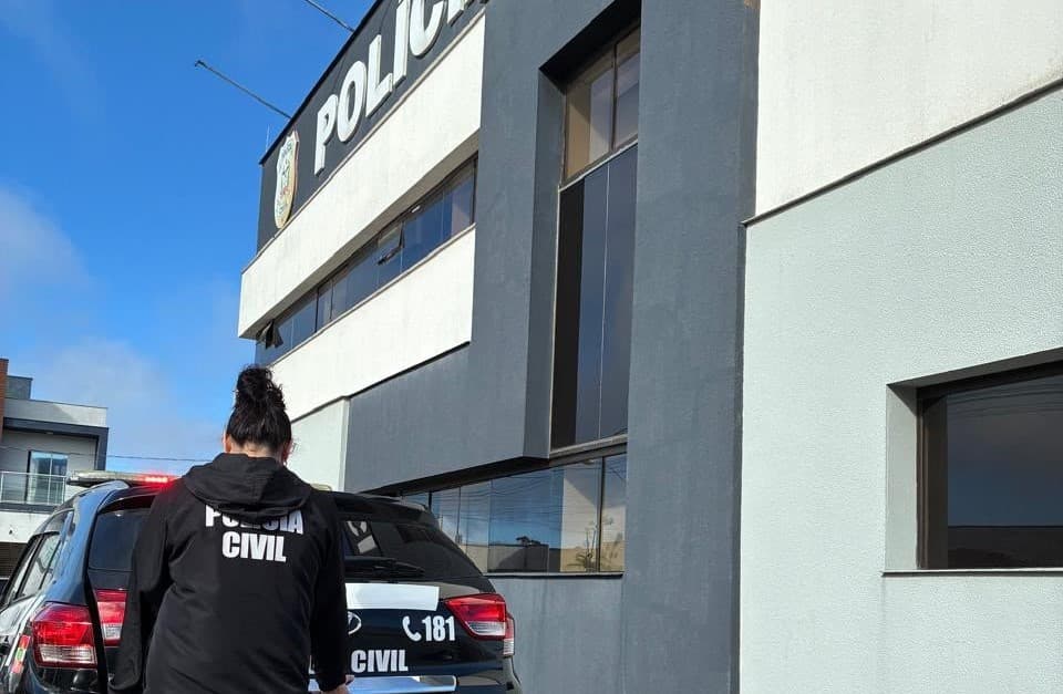 Homem é preso e munições de diferentes calibres são apreendidas
