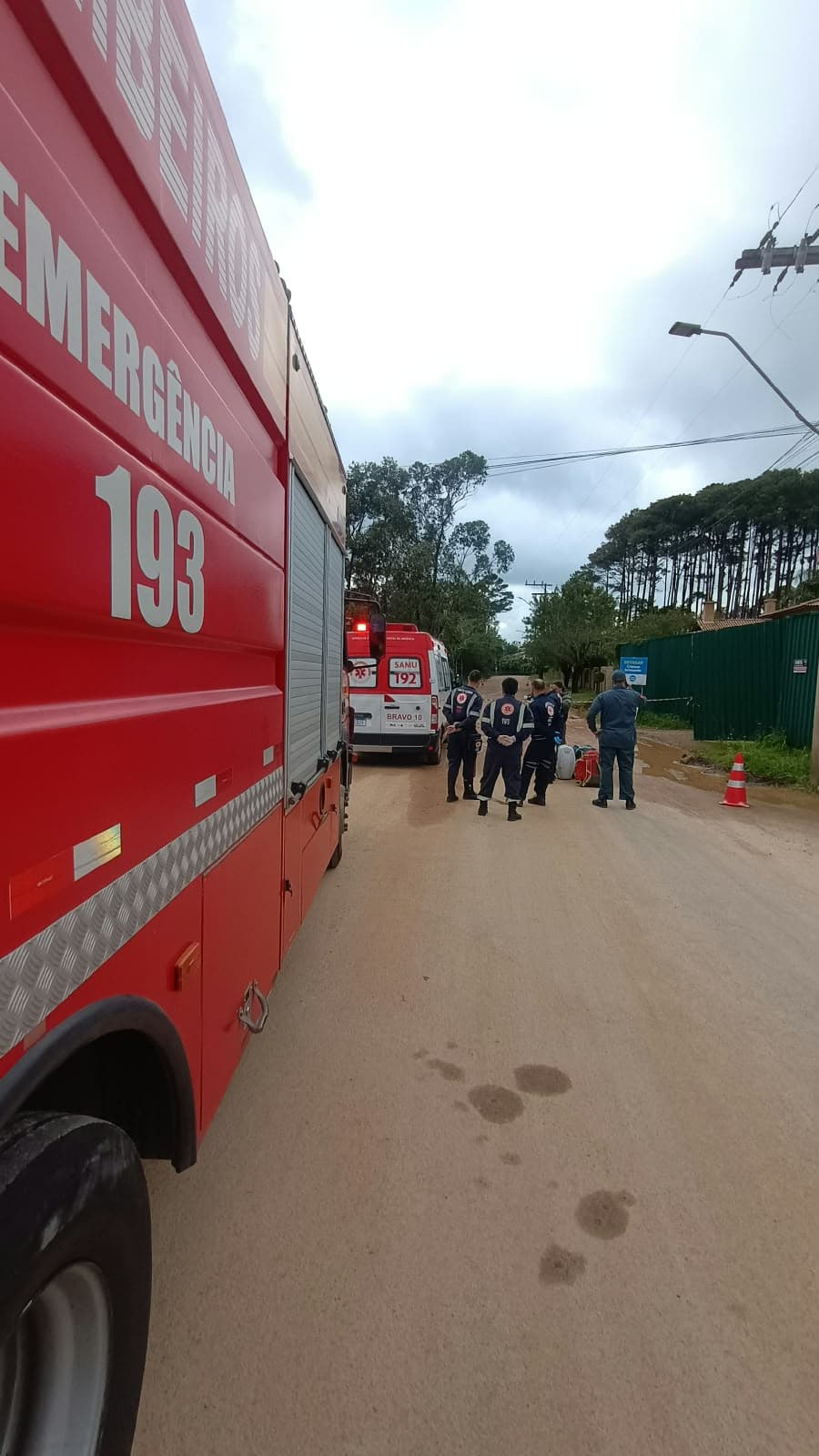 Segurança de 60 anos morre após ser atingido por fio de média tensão