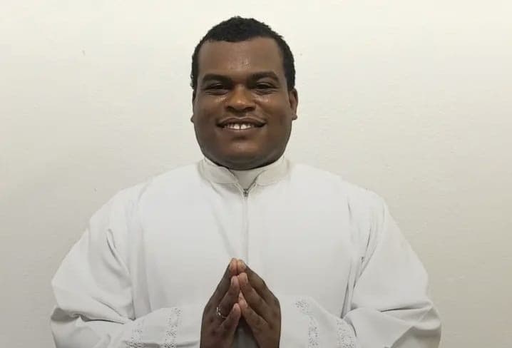Padre Jonatha assume como vigário em Laguna