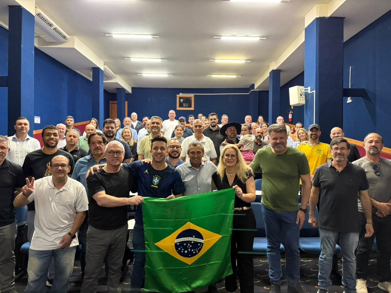 PSD da Amurel confirma apoio a Flávio Bolsonaro no segundo turno