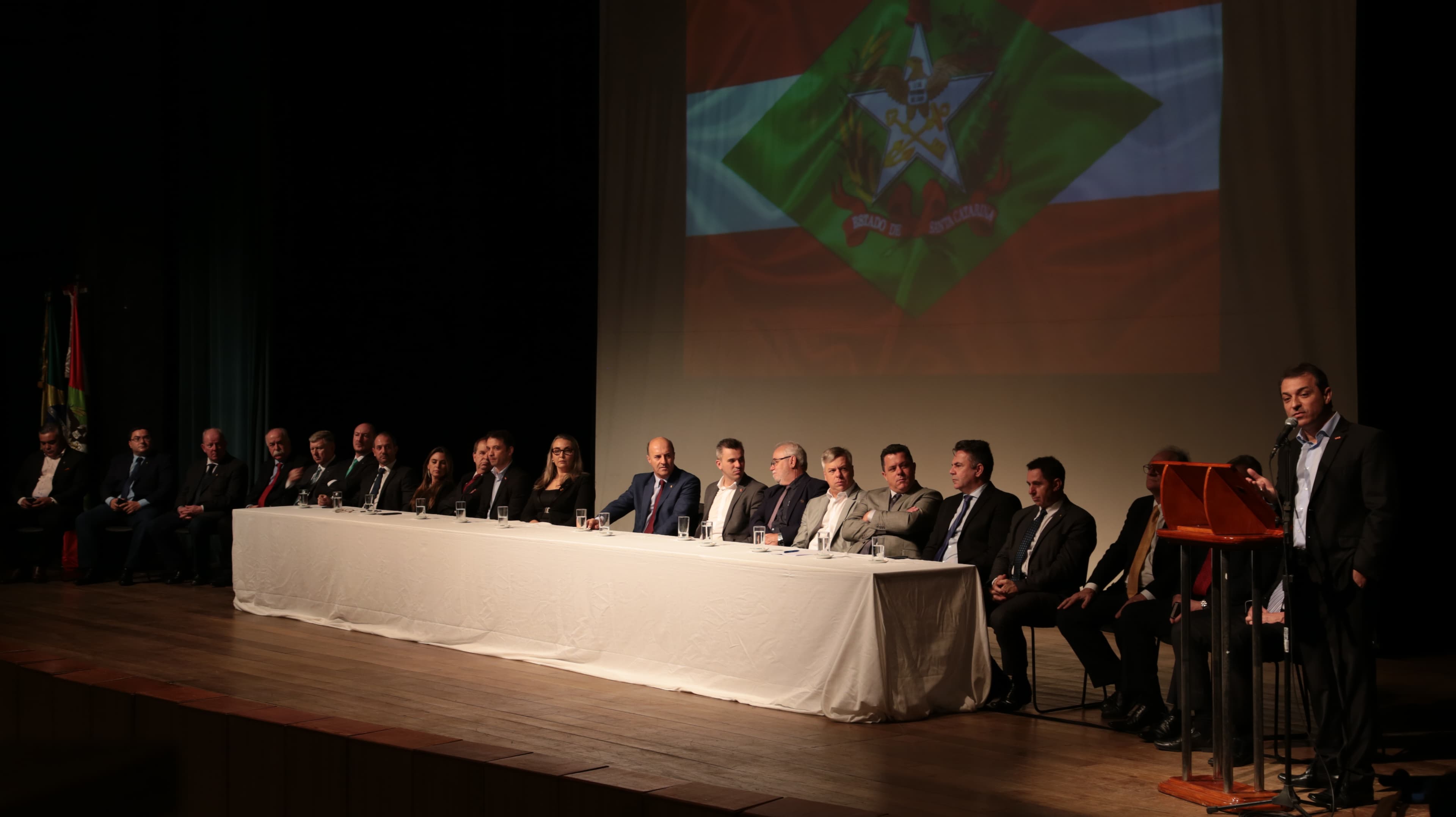 Governo do Estado assina convênio de quase R$ 4 milhões com o HNSC