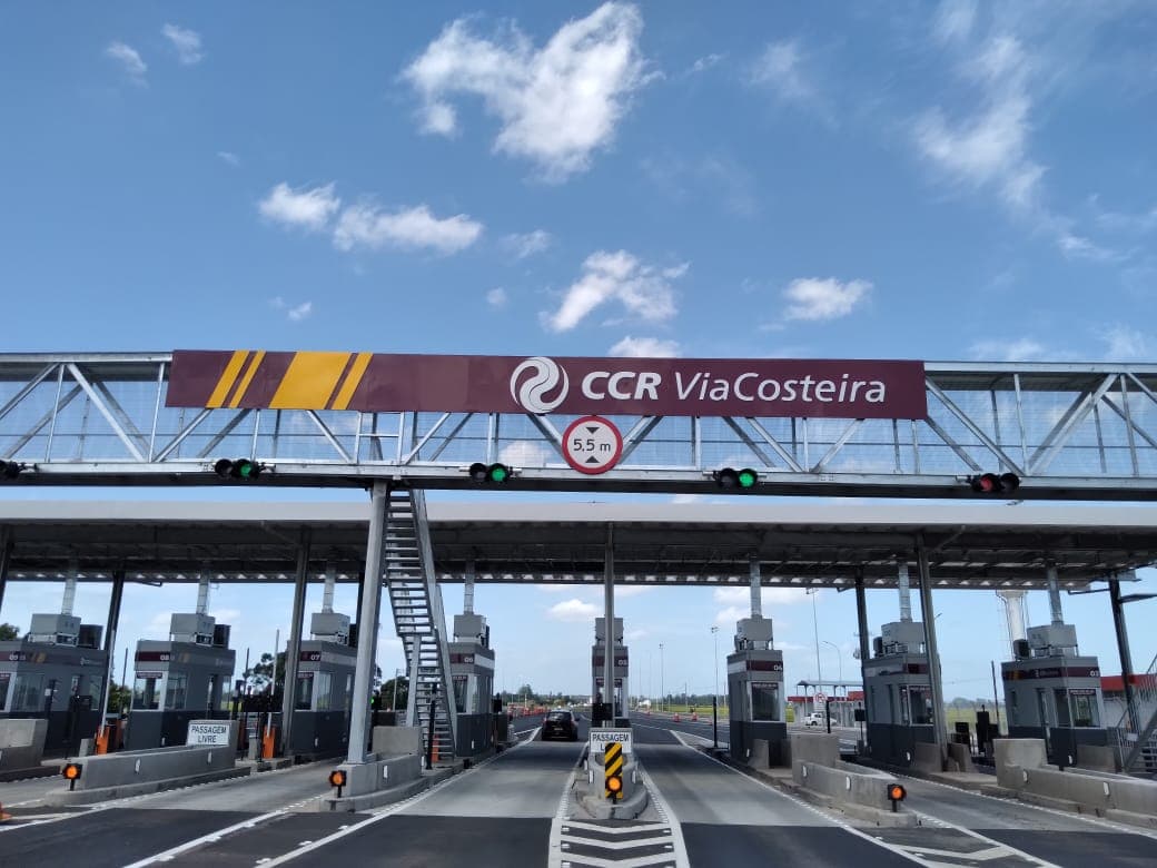 Pedágios da CCR ViaCosteira já possuem máquinas para cartão de débito