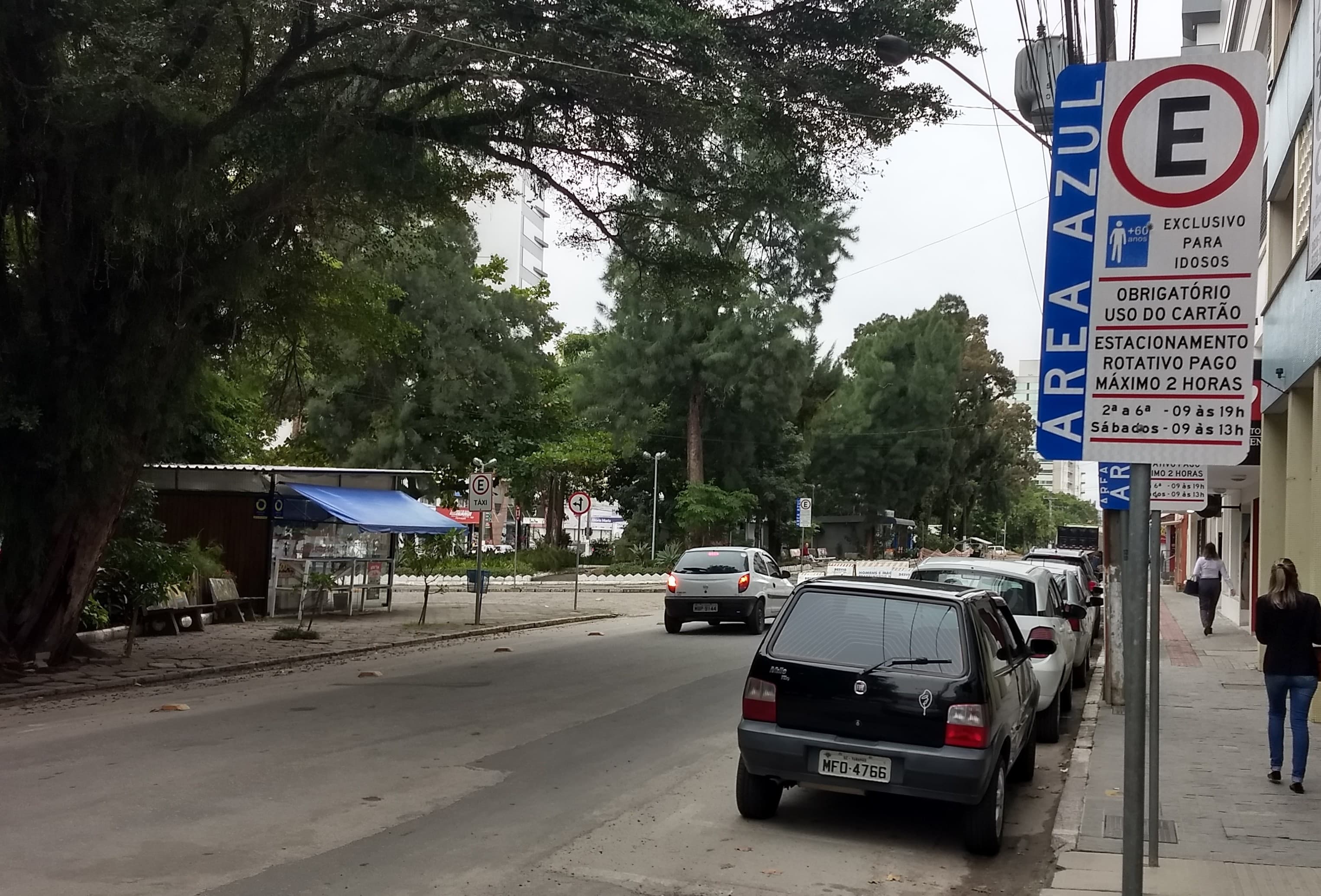 Abertura dos envelopes da licitação do estacionamento rotativo de Tubarão é adiada