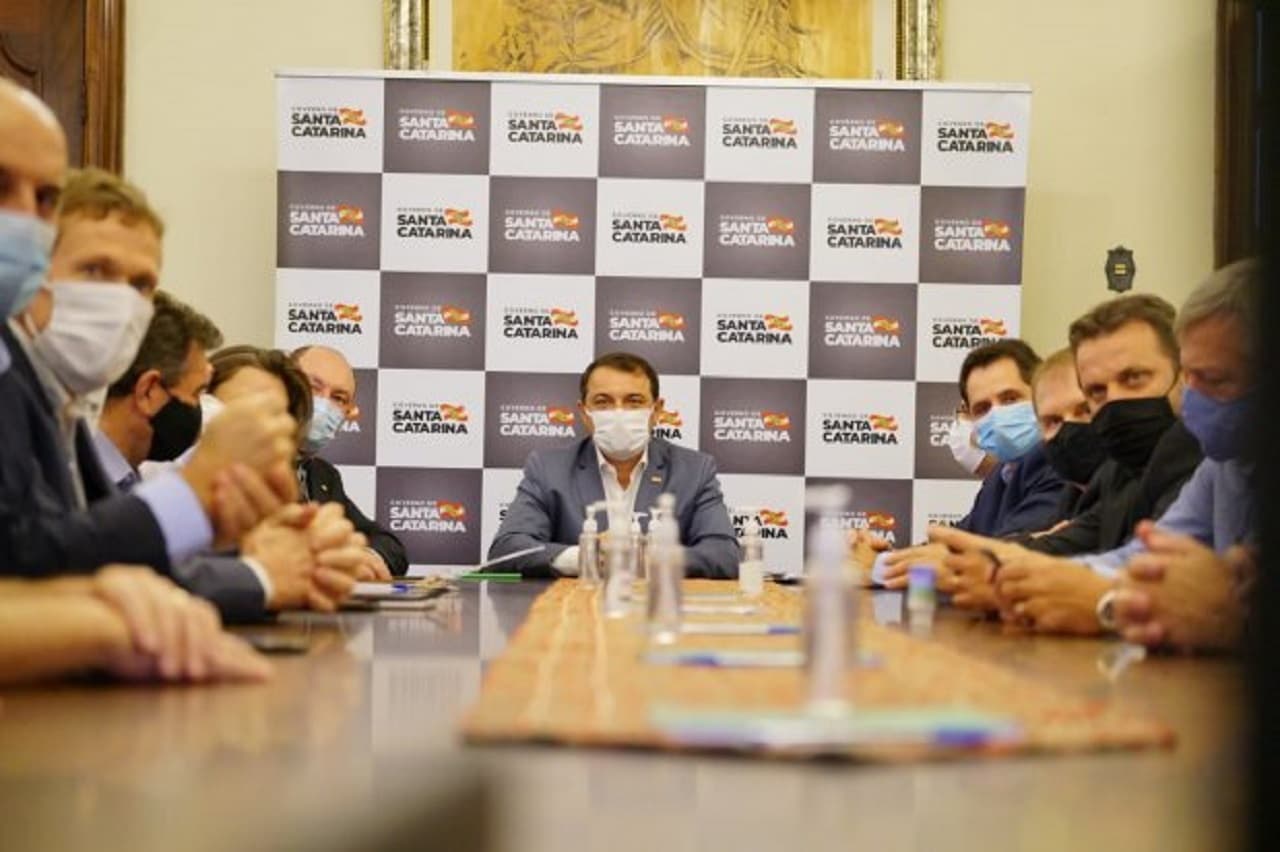 Carlos Moisés anuncia investimento recorde de R$ 343 milhões para a Segurança Pública nos próximos dois anos