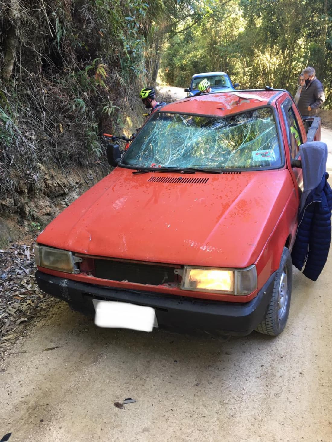Ciclista é encaminhado ao hospital após ser atropelado em Armazém