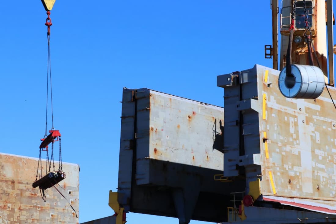 Materiais siderúrgicos voltam a ser transportar pelo Porto de Imbituba