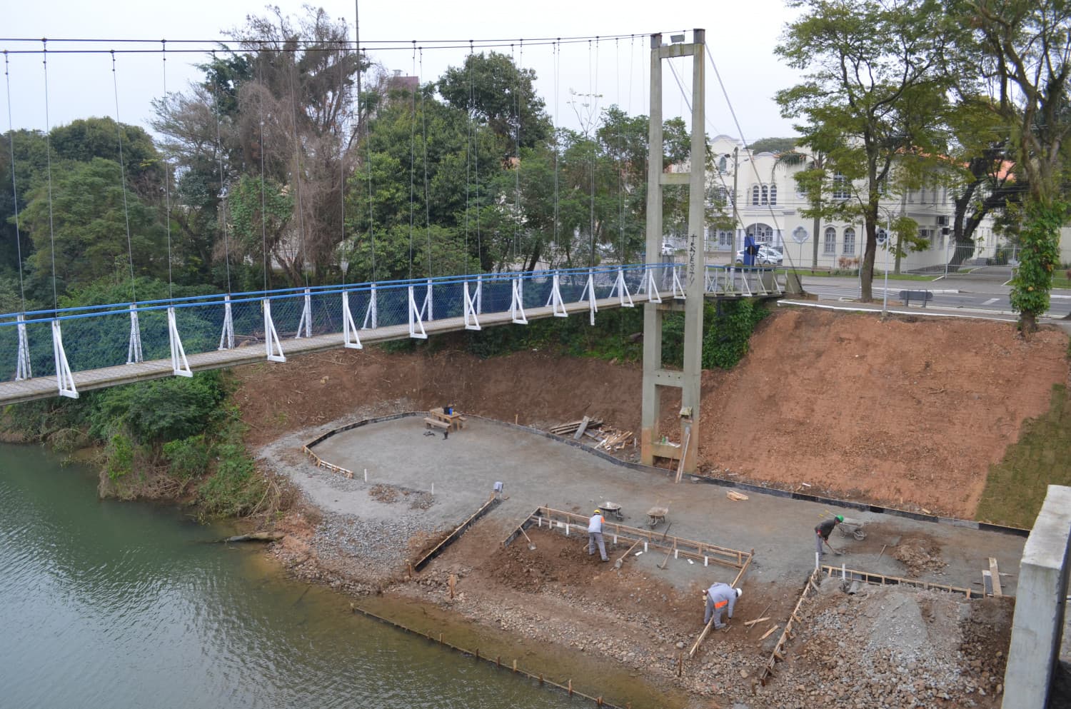 Rampa náutica da margem esquerda começa a ser construída em Tubarão