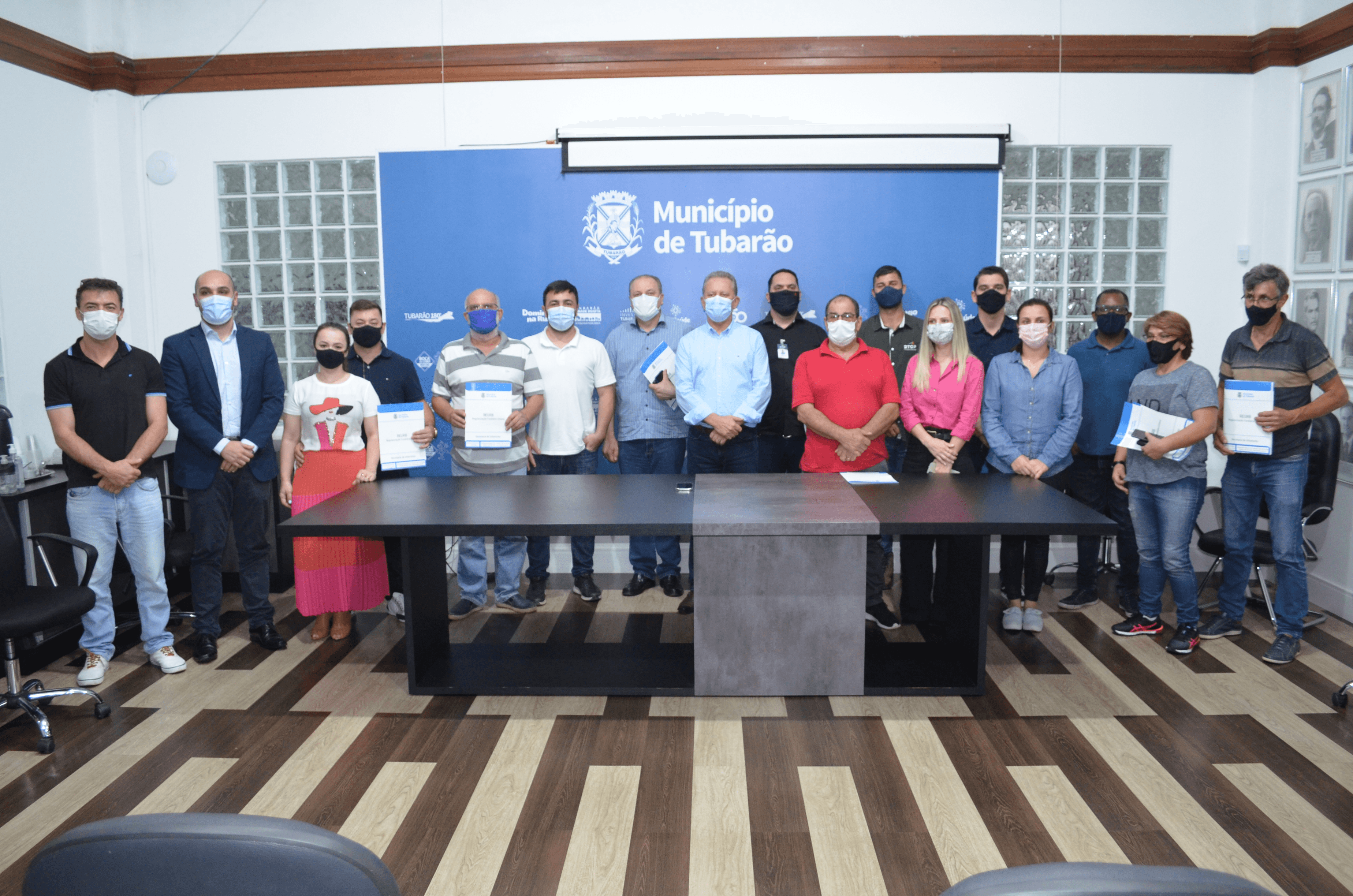 31 escrituras de propriedade de imóveis são entregues via Reurb