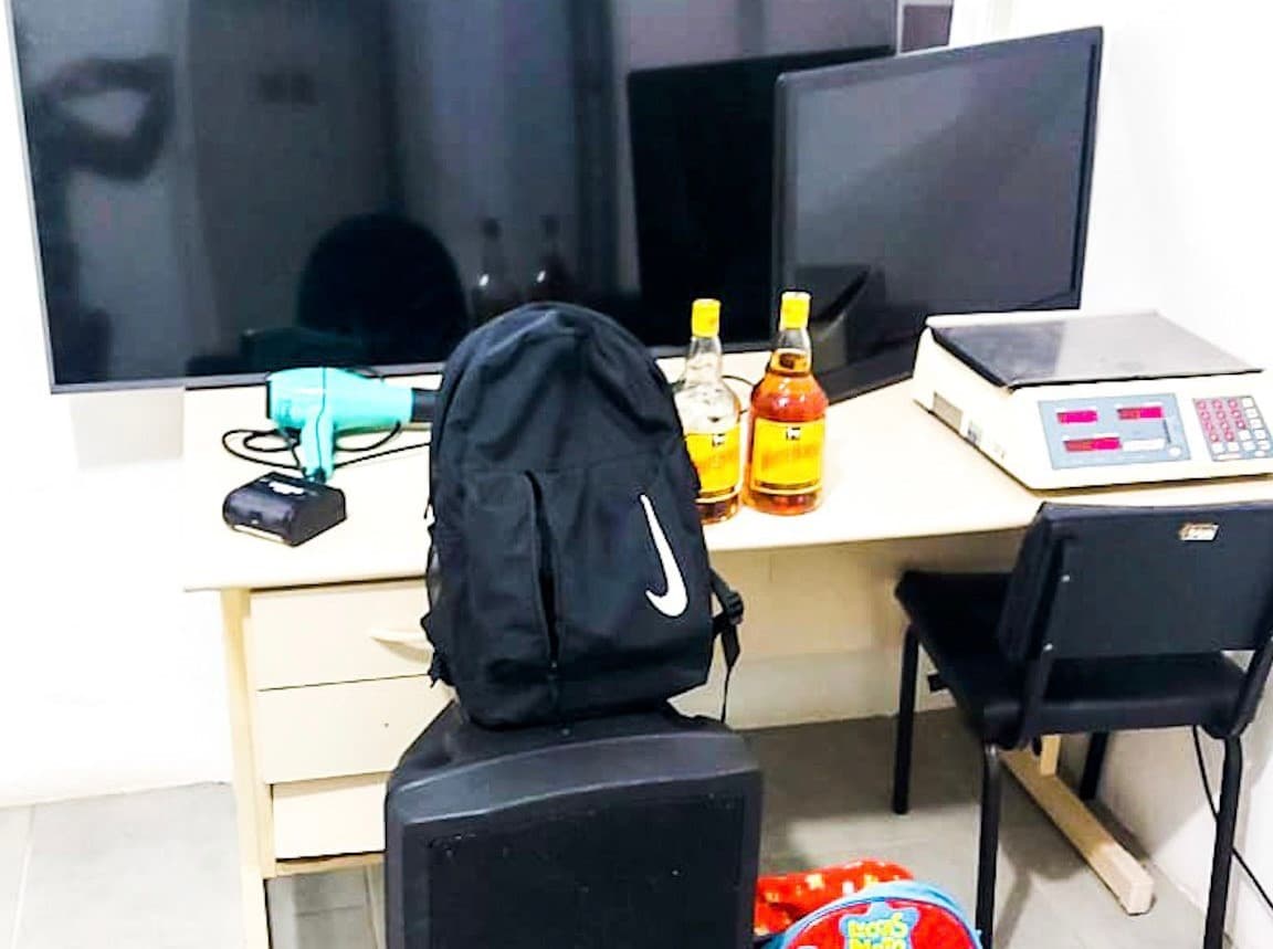 Homens são presos após assaltarem casa no bairro Madre, em Tubarão