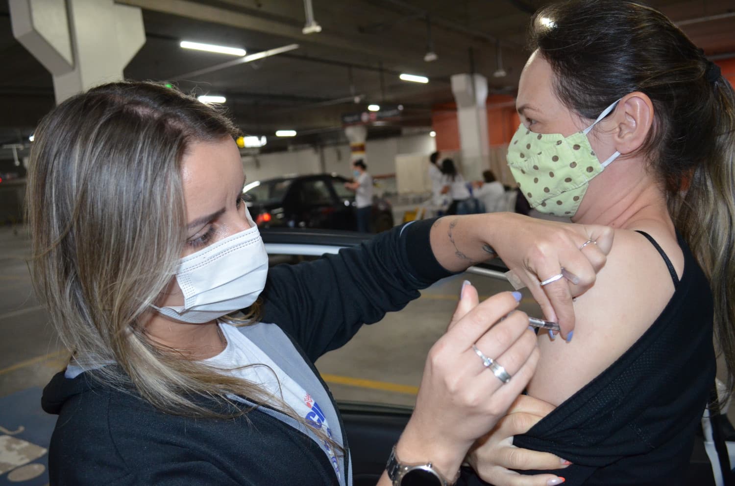 Segunda dose ou de reforço foi aplicada em quase mil pessoas nesta quarta-feira (22), em Tubarão