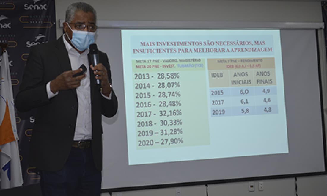Professores efetivos de Tubarão vão receber aumento de 3%
