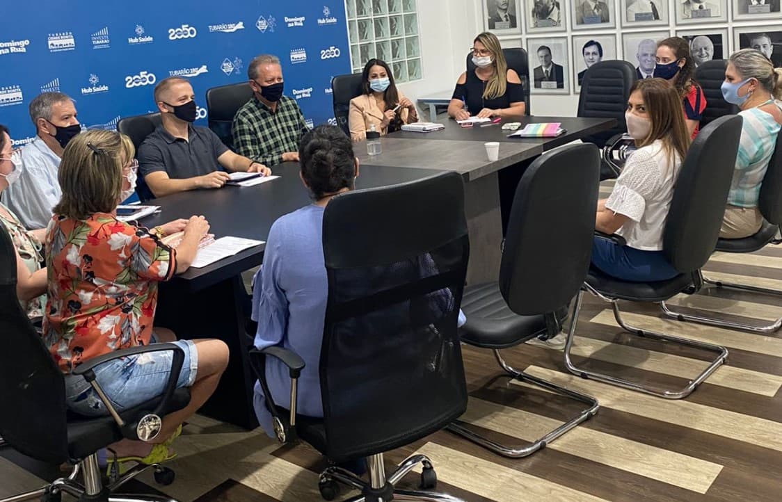 Comissão prepara programa que vai distribuir bolsas de estudos em Tubarão