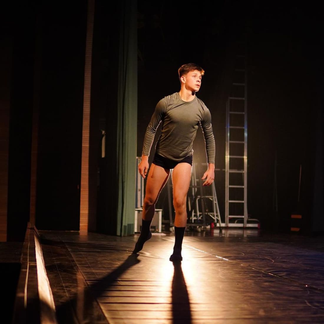 Bailarino de Tubarão precisa de apoio para participar de festival na Alemanha