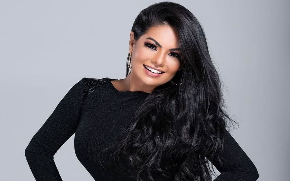 Paulinha Abelha, vocalista do Calcinha Preta, morre após internação por problemas renais